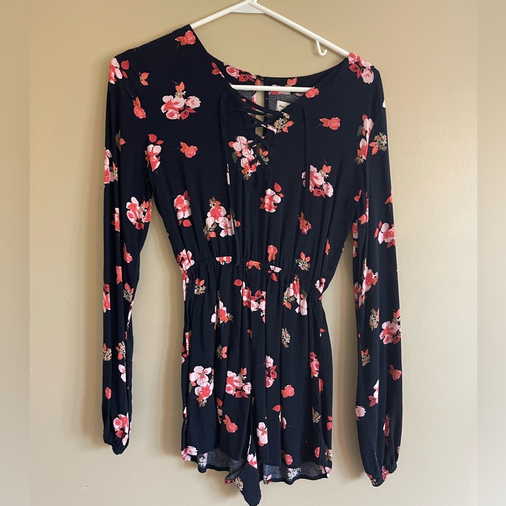 Abercrombie and Fitch Longsleeve Romper